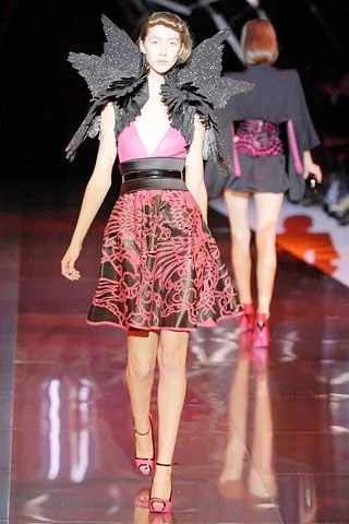 Look 32